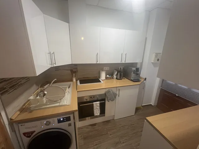 Eladó lakás Budapest VIII. kerület, Baross utca 30 nm