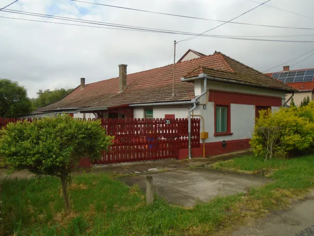 Eladó ház Tiszakécske 140 nm