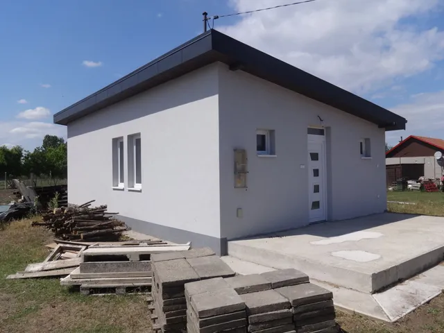 Eladó ház Tiszakécske 58 nm
