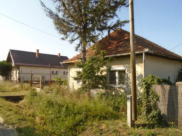 Eladó ház Tószeg 68 nm