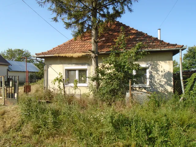 Eladó ház Tószeg 68 nm