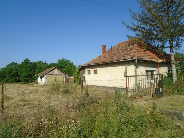 Eladó ház Tószeg 68 nm