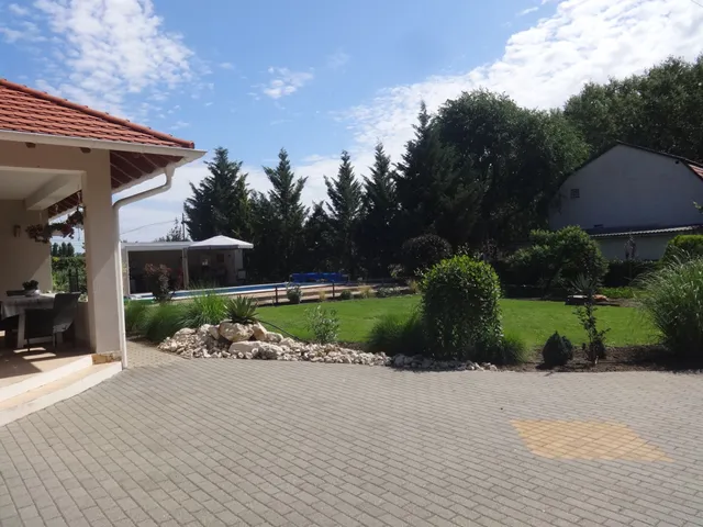 Eladó ház Tiszakécske, Bem utca 100 nm