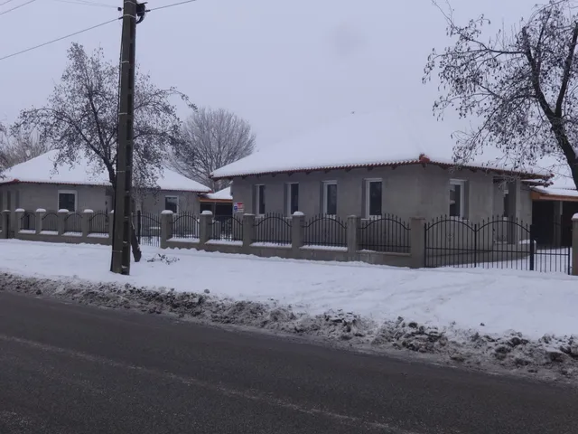 Eladó ház Tiszakécske, Kőrösi utca 75 nm