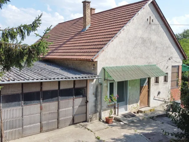Eladó ház Vác 65 nm