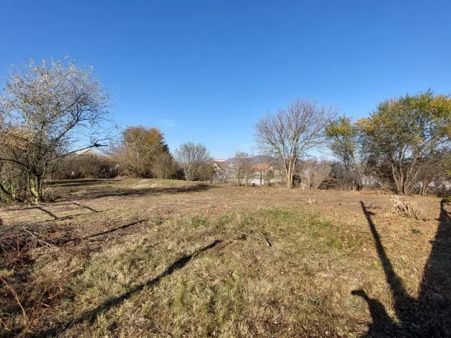 Eladó telek Vác, Csatamező út 1102 nm