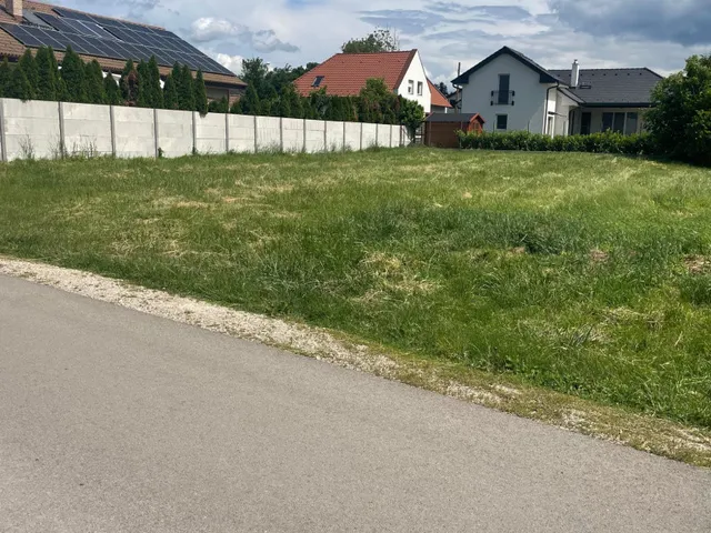 Eladó telek Gárdony 665 nm