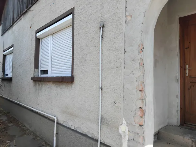 Kiadó ház Pusztaszabolcs 100 nm