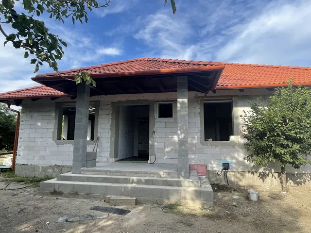 Eladó ház Besnyő 155 nm