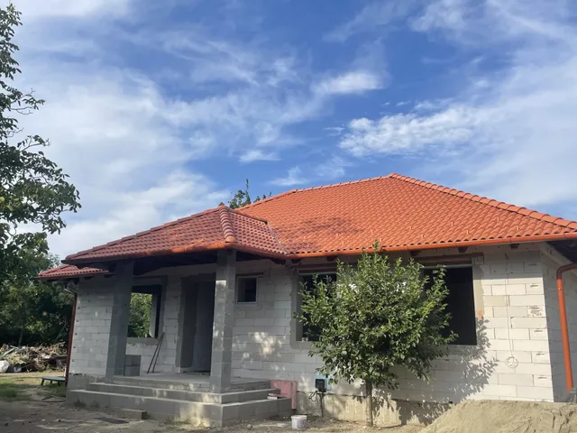 Eladó ház Besnyő 155 nm