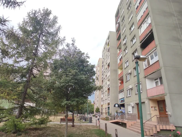 Eladó lakás Dunaújváros 52 nm