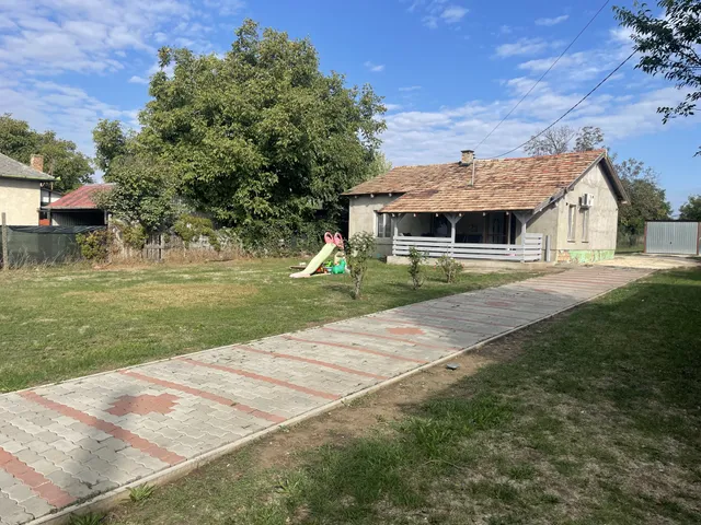 Eladó ház Ercsi 62 nm