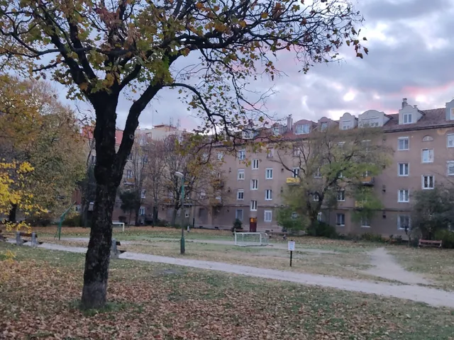 Eladó lakás Dunaújváros, Gábor Áron utca 53 nm