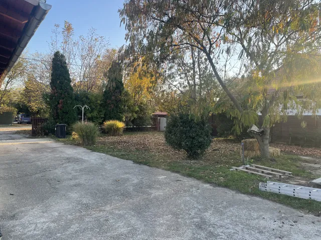 Eladó ház Besnyő, Fejedelem utca 120 nm