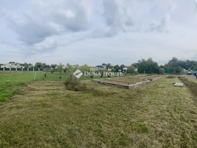 Eladó telek Nyíregyháza 699 nm