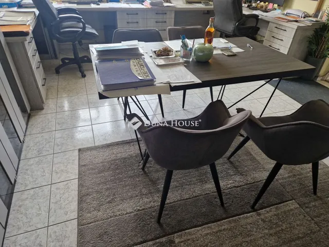 Kiadó kereskedelmi és ipari ingatlan Nyíregyháza 200 nm