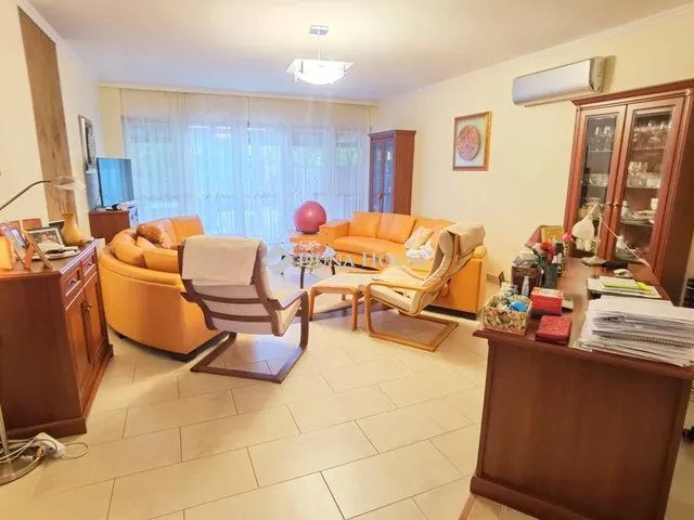 Eladó lakás Nyíregyháza 210 nm