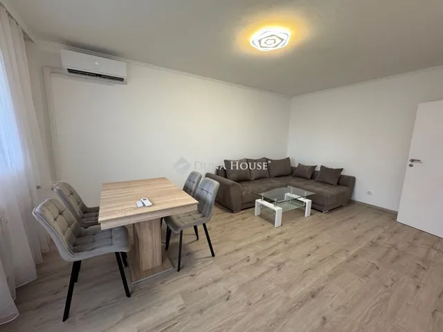Kiadó lakás Nyíregyháza, Kossuth utca 64 nm