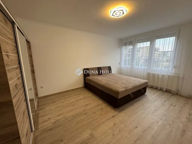 Kiadó lakás Nyíregyháza, Kossuth utca 64 nm