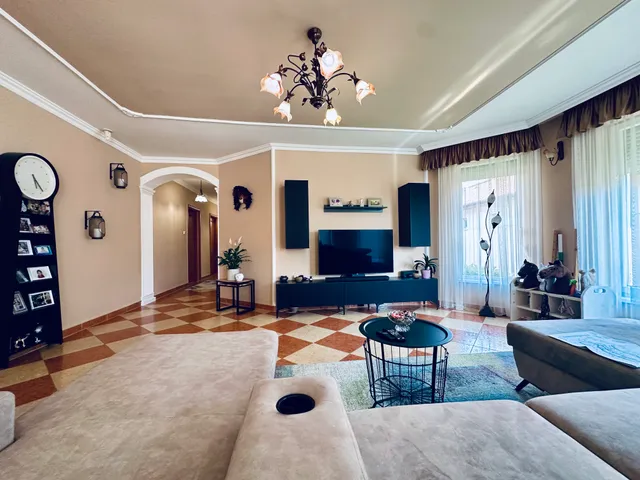 Eladó ház Nyíregyháza 210 nm