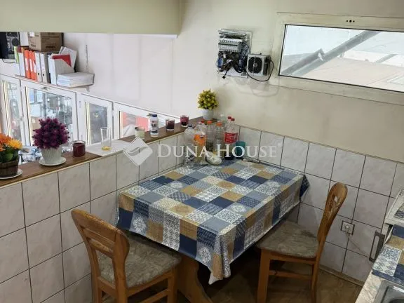 Eladó kereskedelmi és ipari ingatlan Nyíregyháza 331 nm