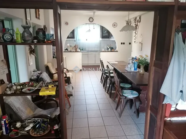 Eladó ház Újfehértó 250 nm