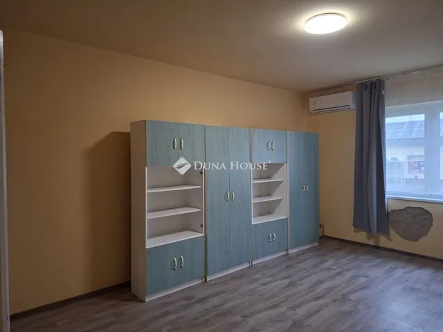 Eladó ház Tiszavasvári, Kossuth Lajos utca 100 nm