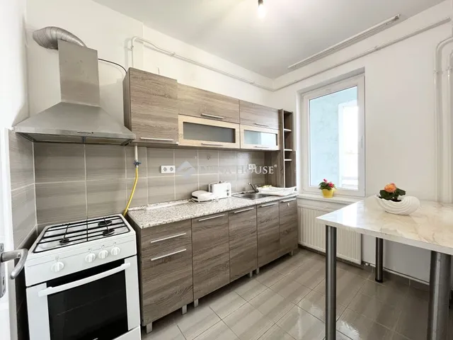 Kiadó lakás Nyíregyháza, Luther utca 62 nm