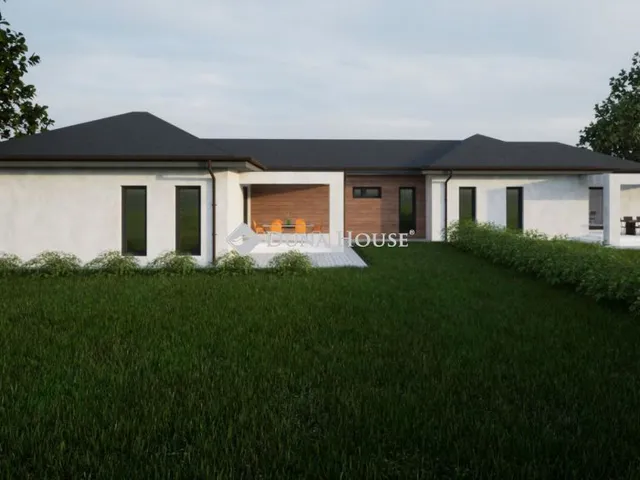 Eladó ház Nyíregyháza, Újerő utca 125 nm