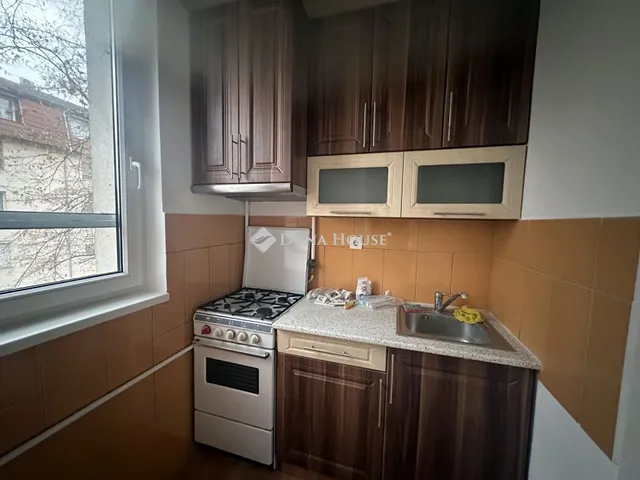 Eladó lakás Nyíregyháza, Vécsey utca 27 nm