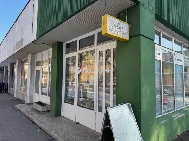 Eladó kereskedelmi és ipari ingatlan Nyíregyháza, Ungvár sétány 43 nm