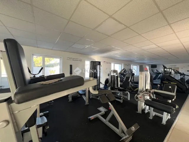 Eladó kereskedelmi és ipari ingatlan Nyíregyháza 865 nm