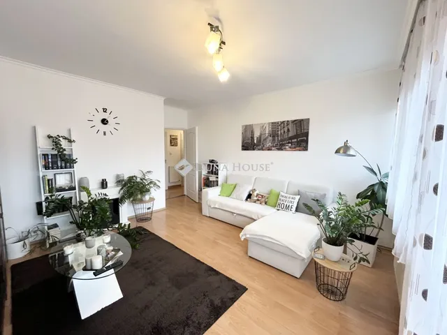 Eladó lakás Nyíregyháza, Szarvas utca 62 nm