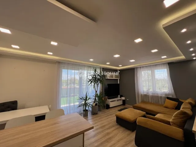 Eladó lakás Nyíregyháza, Agyag utca 61 nm