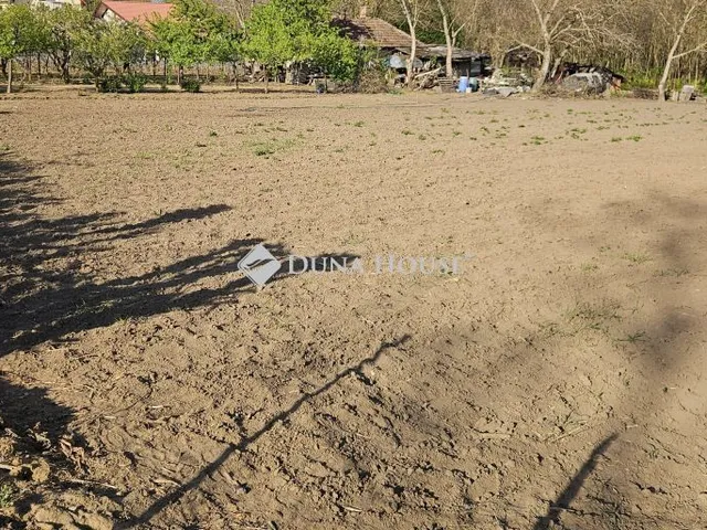 Eladó telek Nyíregyháza 6705 nm