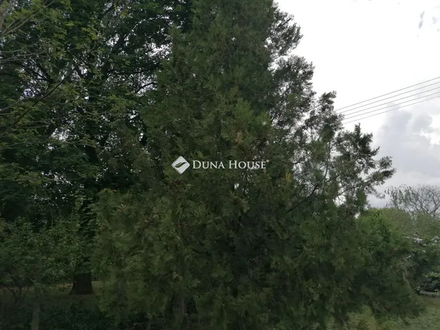 Eladó telek Nyíregyháza 695 nm