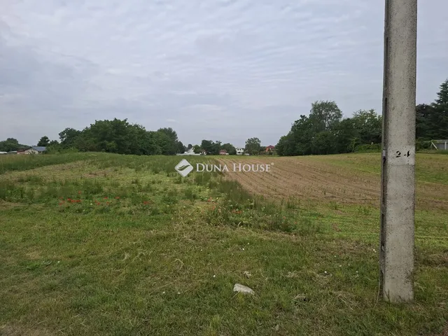 Eladó telek Nyíregyháza 2660 nm