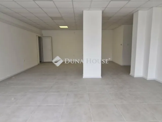 Kiadó kereskedelmi és ipari ingatlan Nyíregyháza 72 nm