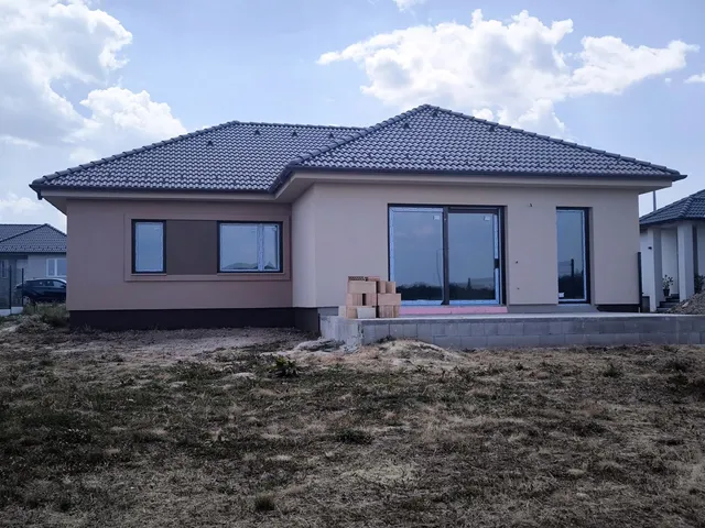 Eladó ház Győrság 125 nm