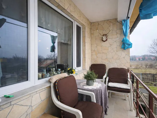 Eladó ház Nyúl 142 nm