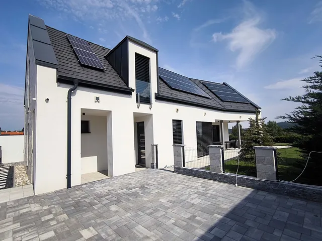 Eladó ház Aszófő 212 nm