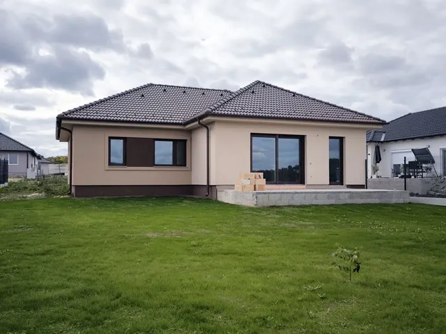 Eladó ház Győrság 125 nm