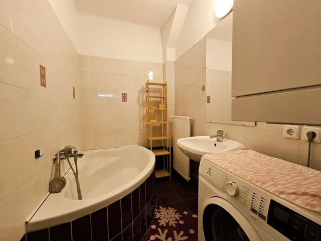 Eladó lakás Győr, Nádorváros 45 nm