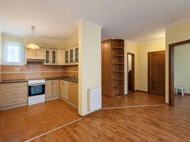 Kiadó lakás Győr, Révfalu 48 nm