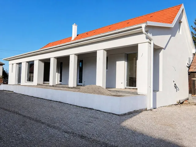 Eladó ház Bakonyszentlászló 92 nm