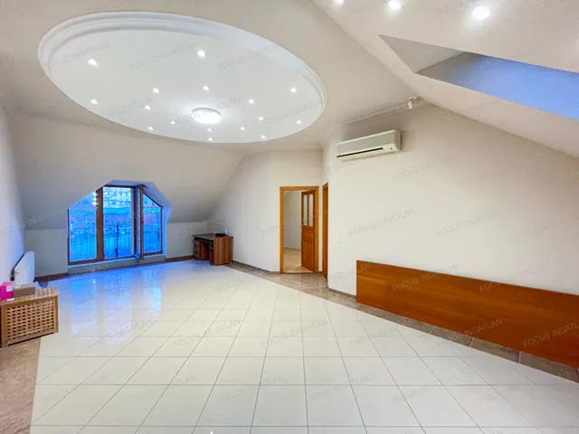 Kiadó lakás Kecskemét, Belváros 110 nm