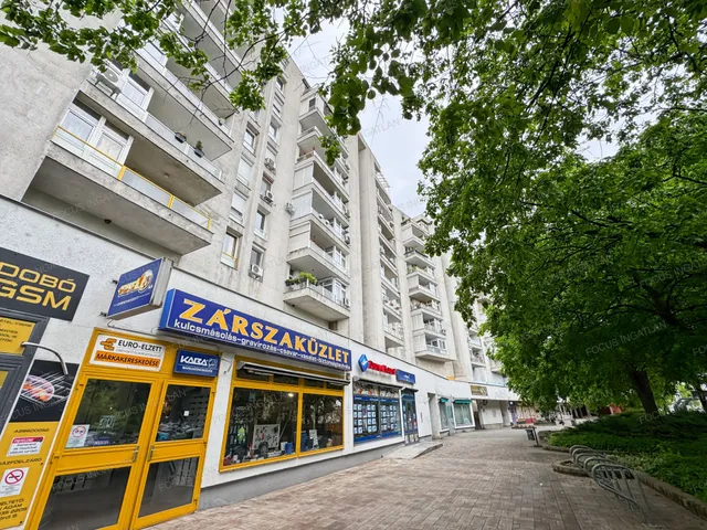 Kiadó lakás Kecskemét, Belváros 97 nm
