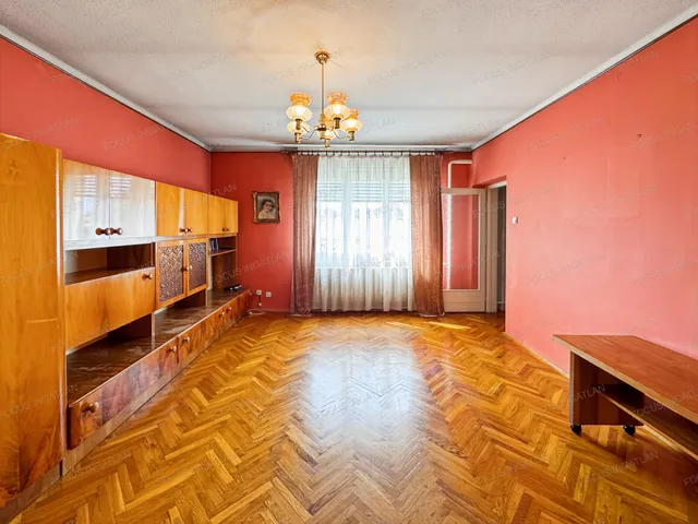 Eladó ház Kecskemét, Műkertváros 160 nm