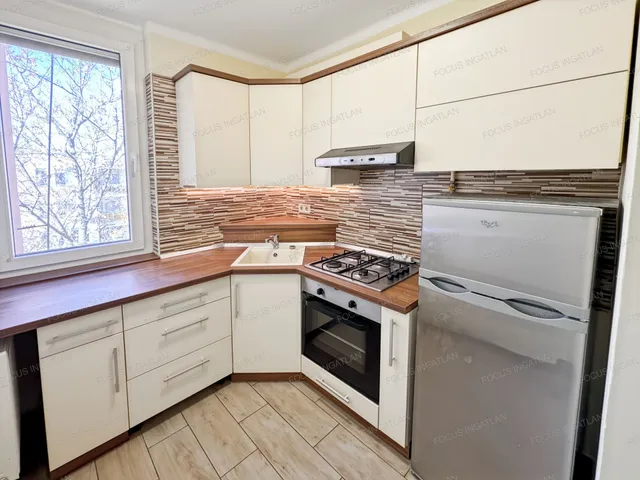 Kiadó lakás Kecskemét, Széchenyiváros 53 nm