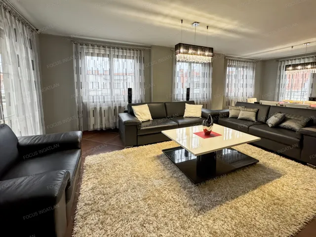 Kiadó lakás Kecskemét, Belváros 78 nm